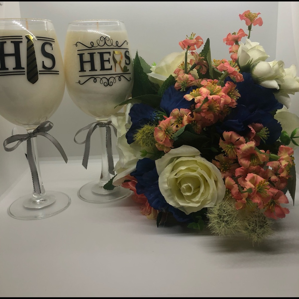 EVERYTHING MUST GO CLOSET CLEAR OUT HIS AND HERS WINE GLASS SET SOY CANDLE